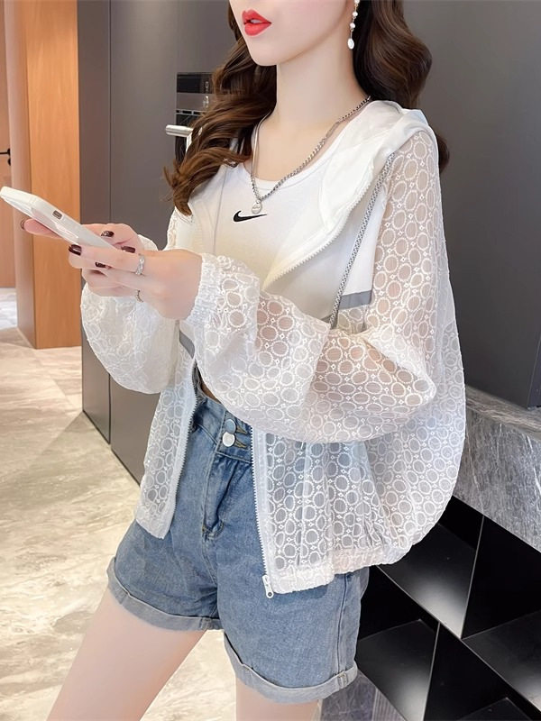 Abbigliamento da donna con cap - Summer Rays Clothing recensione e prezzo